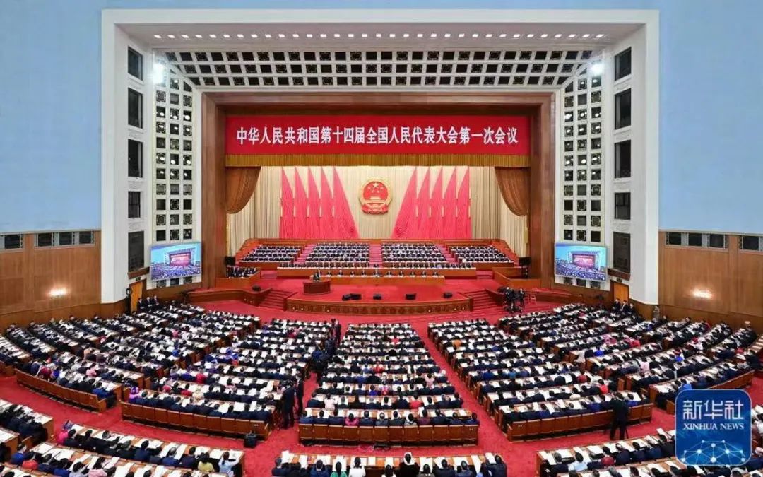 https://news.uestc.edu.cn/upload/image/cc951c8e7f6e6703006c905749977703.jpg